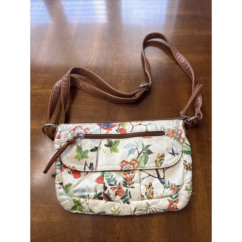 Beuno Birds And Butterfly Design Women's‎ Purse
